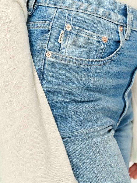 Enora Ultra High-Rise Vintage Cigarette Ankle: Clear Sky