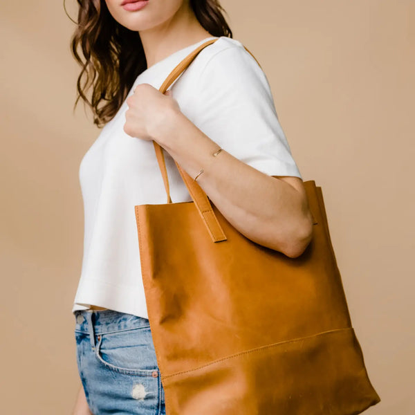 Mamuye Classic Tote: Cognac