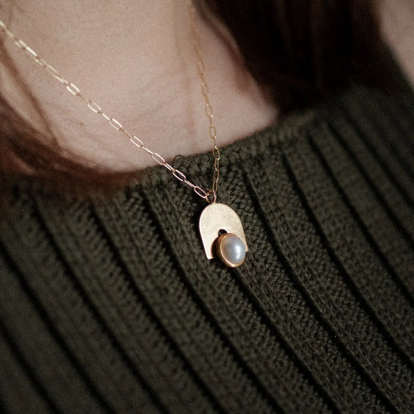 Bali Necklace: Pearl