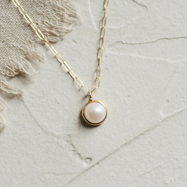 Hyalite Necklace: Pearl