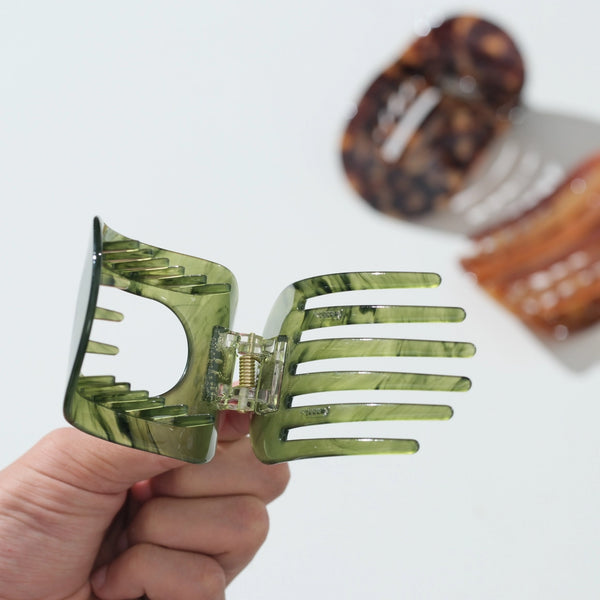 Oval Flat Lay Claw Clip