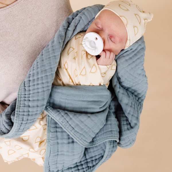 Steel Cloud Muslin Quilt