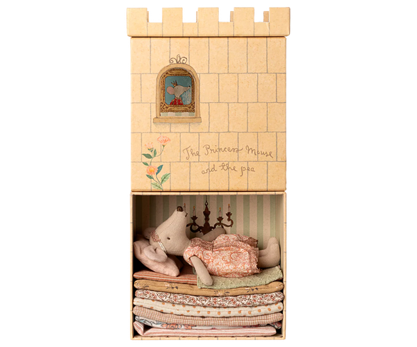 Princess and the Pea Big Sister Mouse