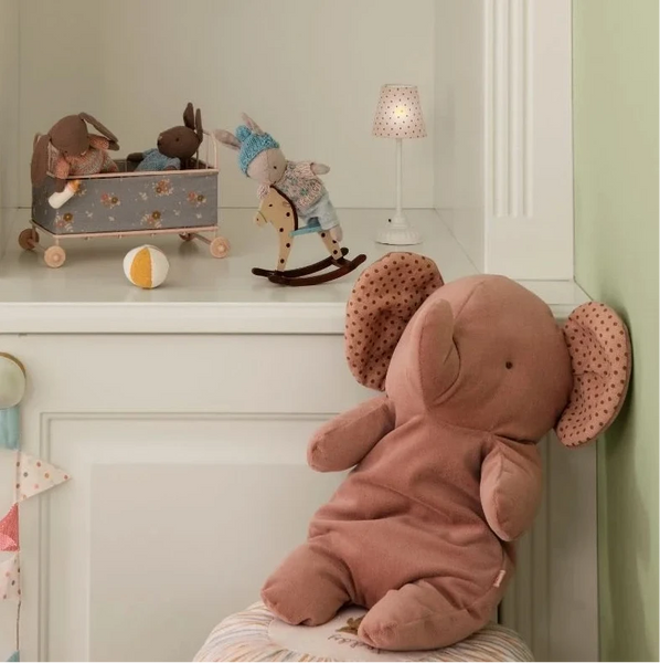 Vintage Rose Elephant