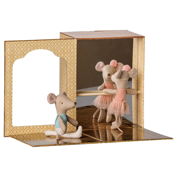 Ballet Little Sister and Brother Mice