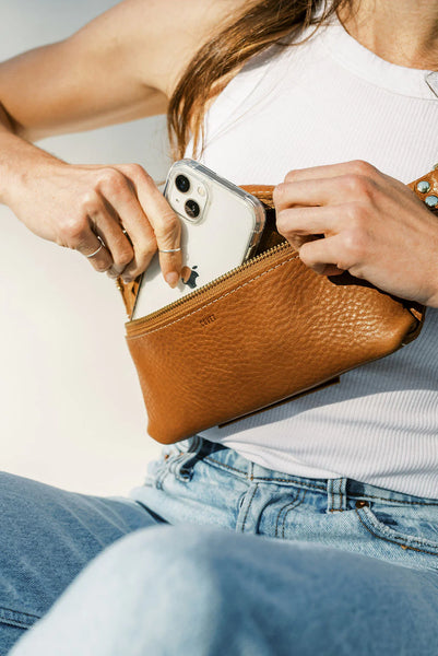 Amelia Crossbody: Tobacco