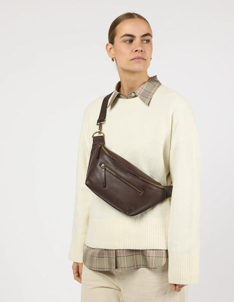 Drew Bum Bag: Chocolate