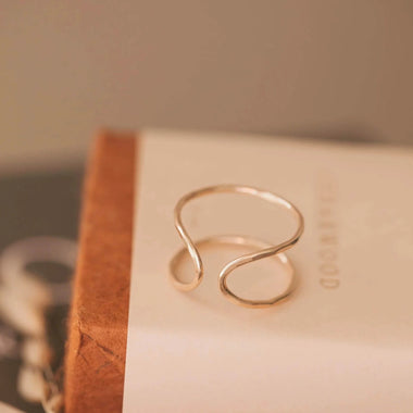 Revolve Ring