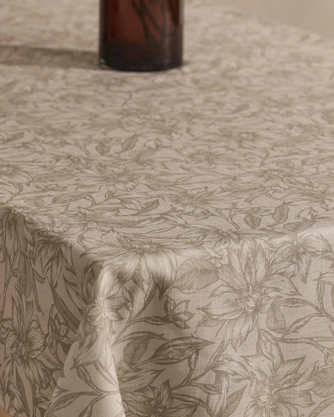 Alba Tablecloth: 60" x 90"