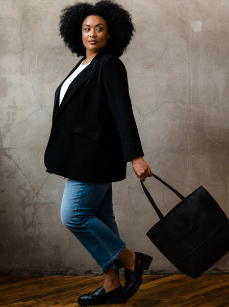 Mamuye Classic Tote: Black