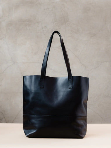 Mamuye Classic Tote: Black