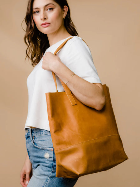 Mamuye Classic Tote: Cognac