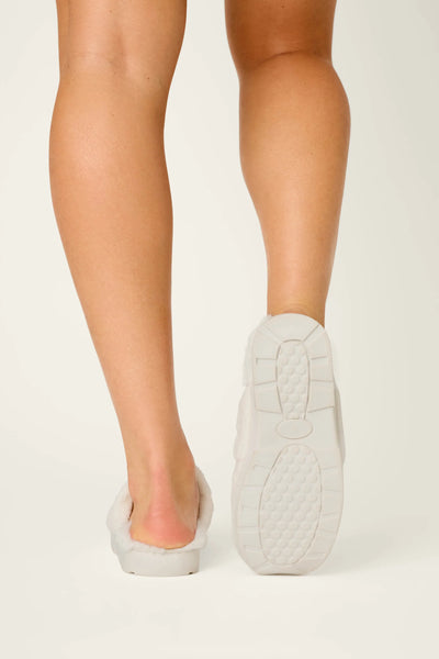 Chenille Cable Knit Slippers