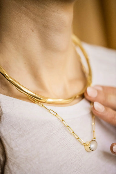 Elika Necklace