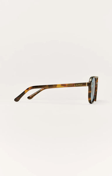 Tourist: Tort Blue