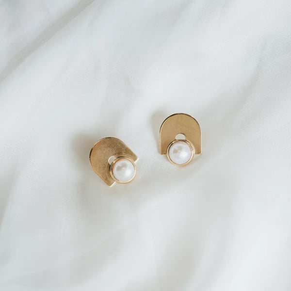 Tilda Pearl Studs