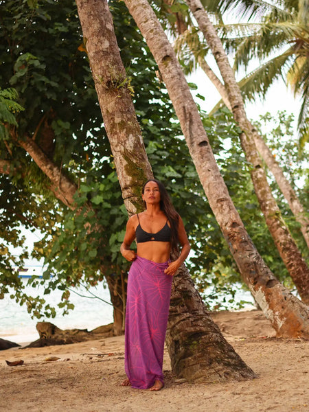 Kalo Pareo Coverup: Neon