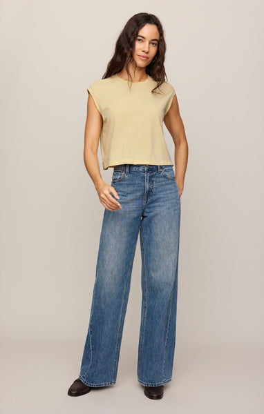 Flex Sleeveless Tee: Lemon Chiffon