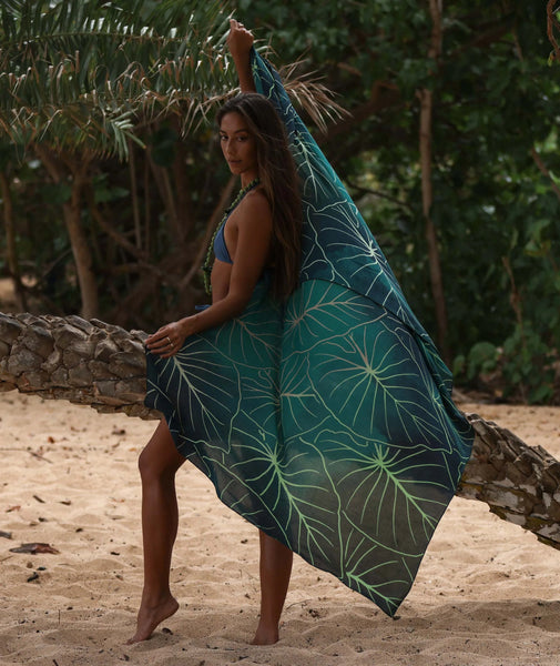 Kalo Pareo Coverup: Green