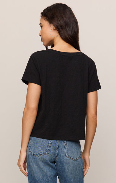 Nomad V Neck Tee: Black
